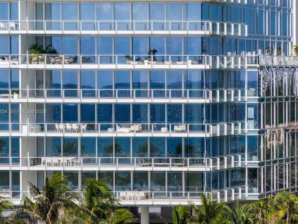 9111 Collins Ave, Unit N-521, Surfside, FL 33154