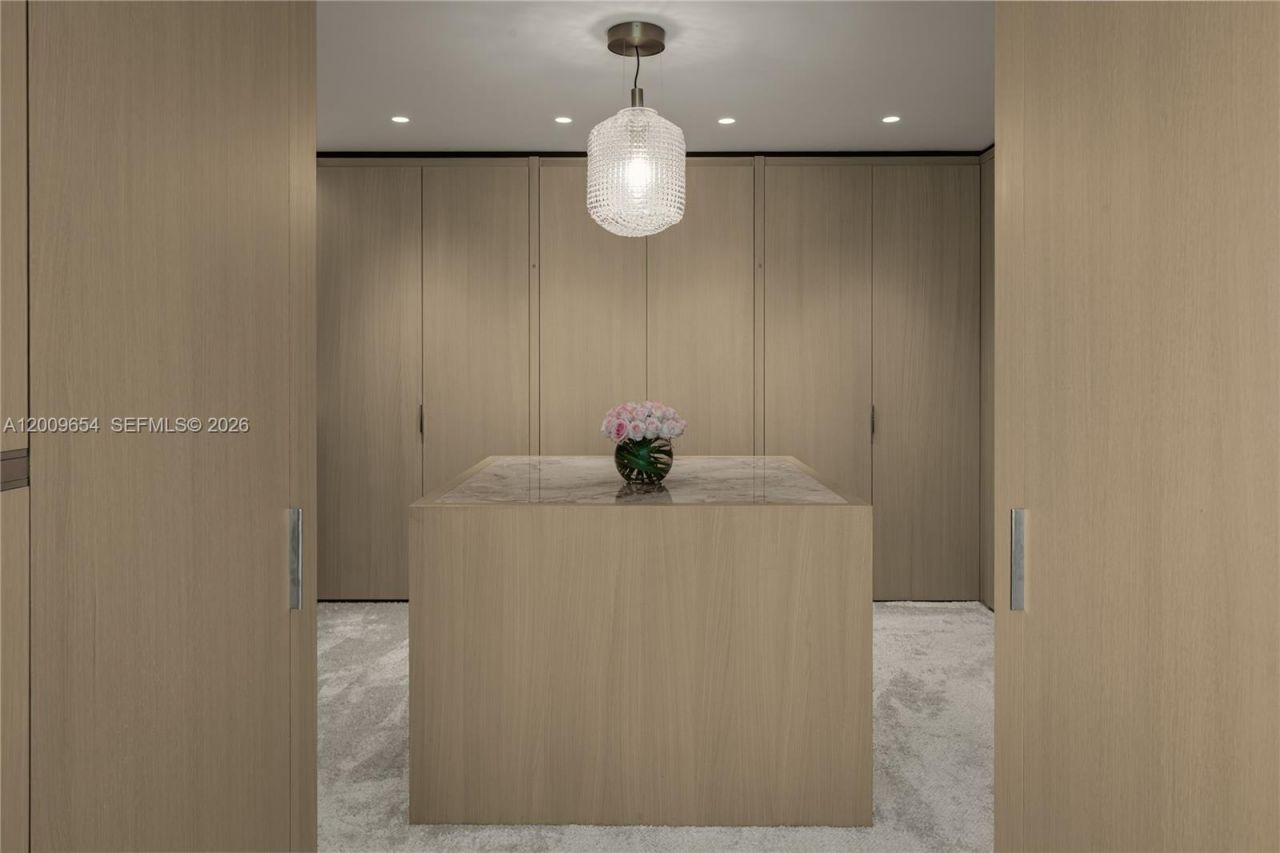 9111 Collins Ave , Unit N-521, Surfside, FL 33154 Photo