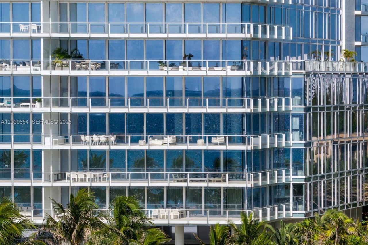 9111 Collins Ave , Unit N-521, Surfside, FL 33154 Photo