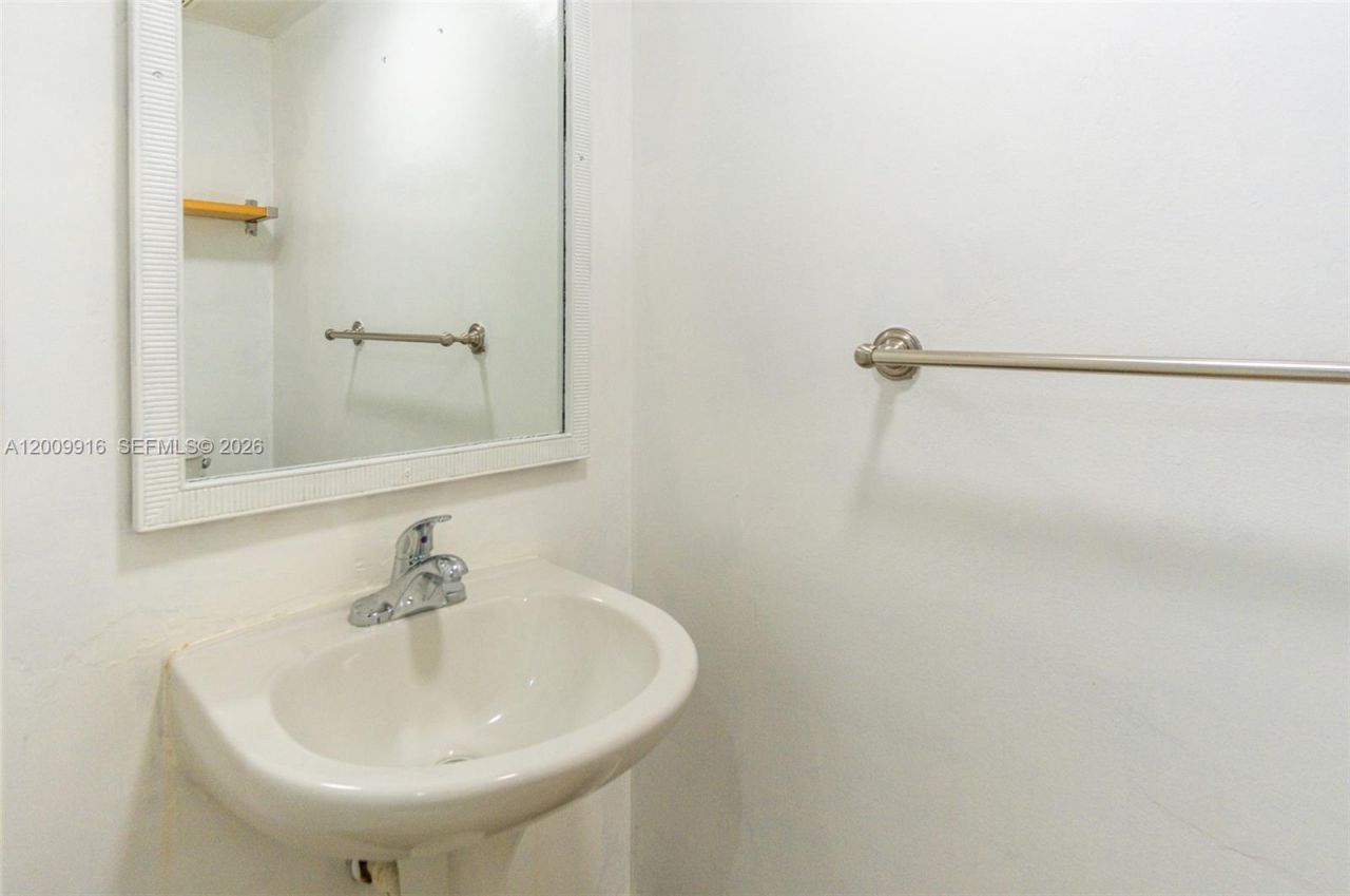 14905 SW 80th St , Unit 212, Miami, FL 33193 Photo