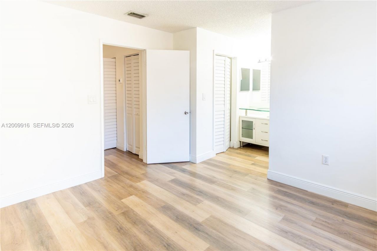 14905 SW 80th St , Unit 212, Miami, FL 33193 Photo