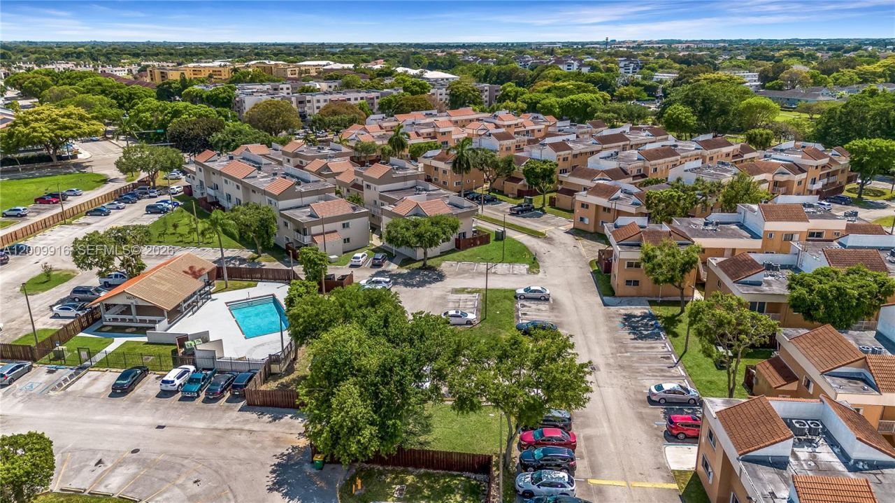 14905 SW 80th St , Unit 212, Miami, FL 33193 Photo