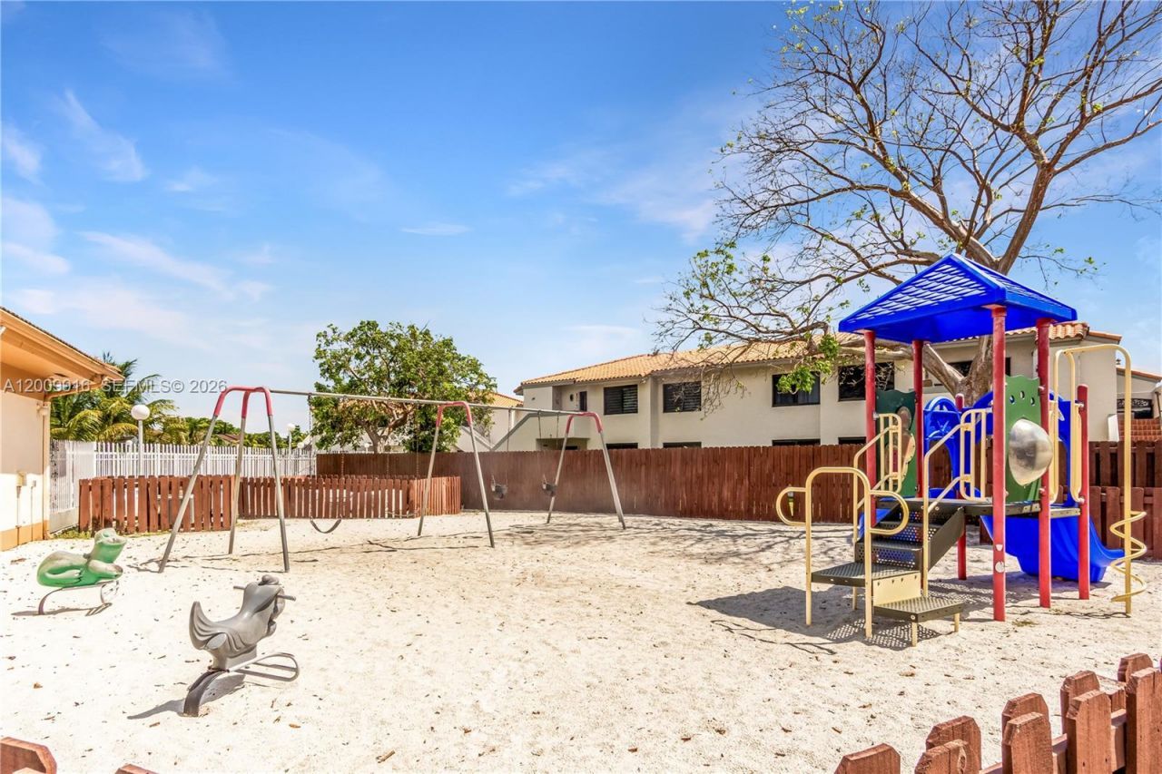 14905 SW 80th St , Unit 212, Miami, FL 33193 Photo