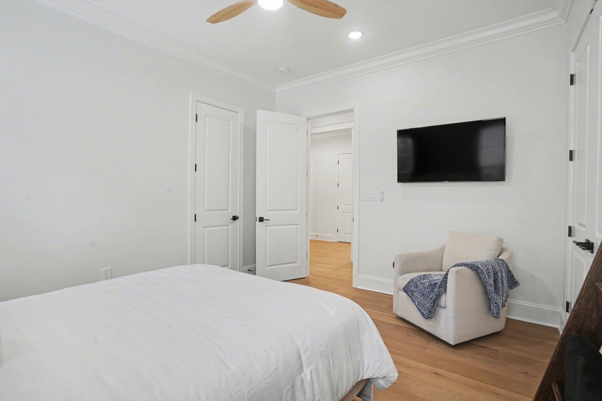 2075 Summer Rose Ln. Photo 31