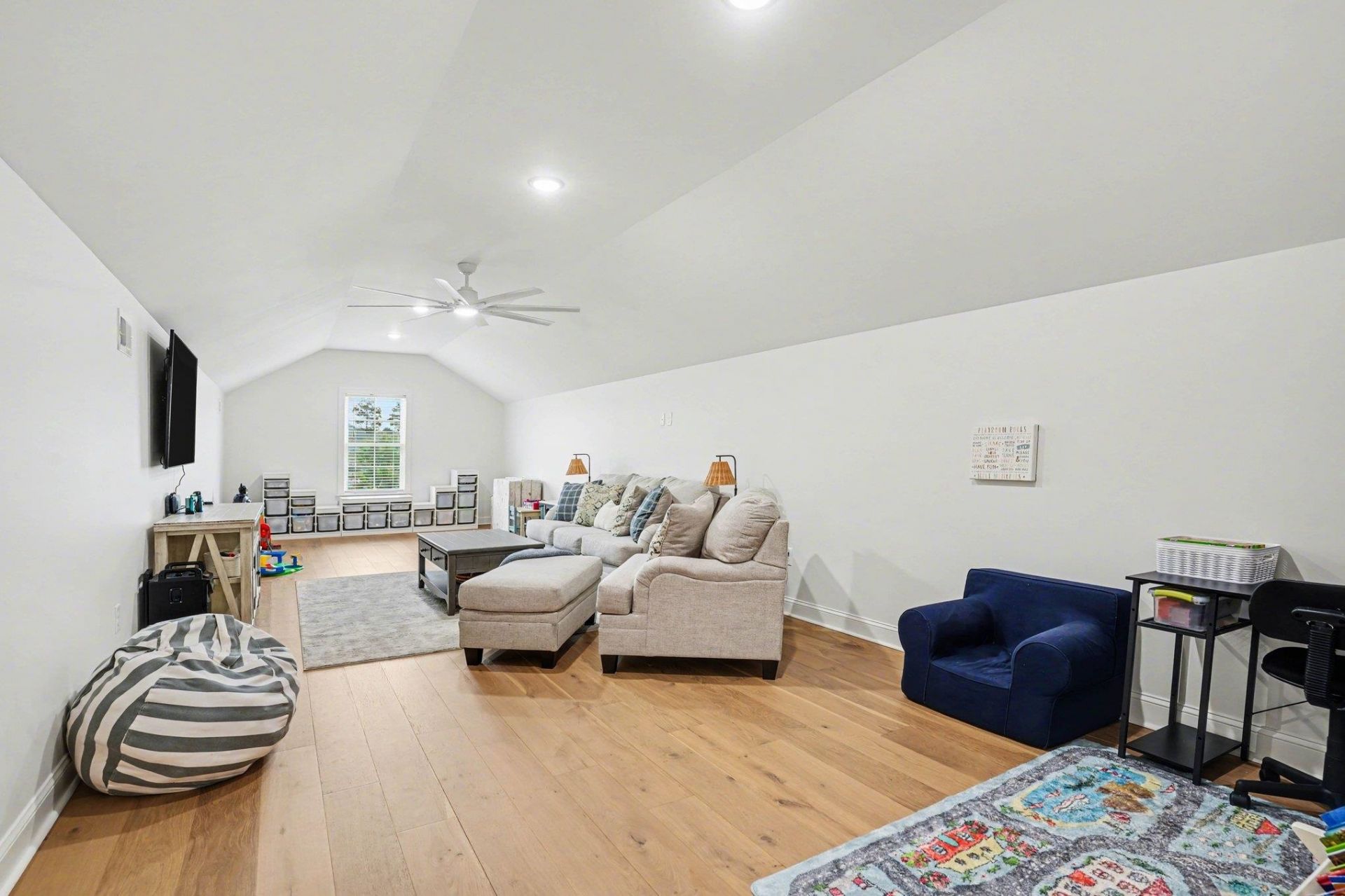 2075 Summer Rose Ln. Photo 40