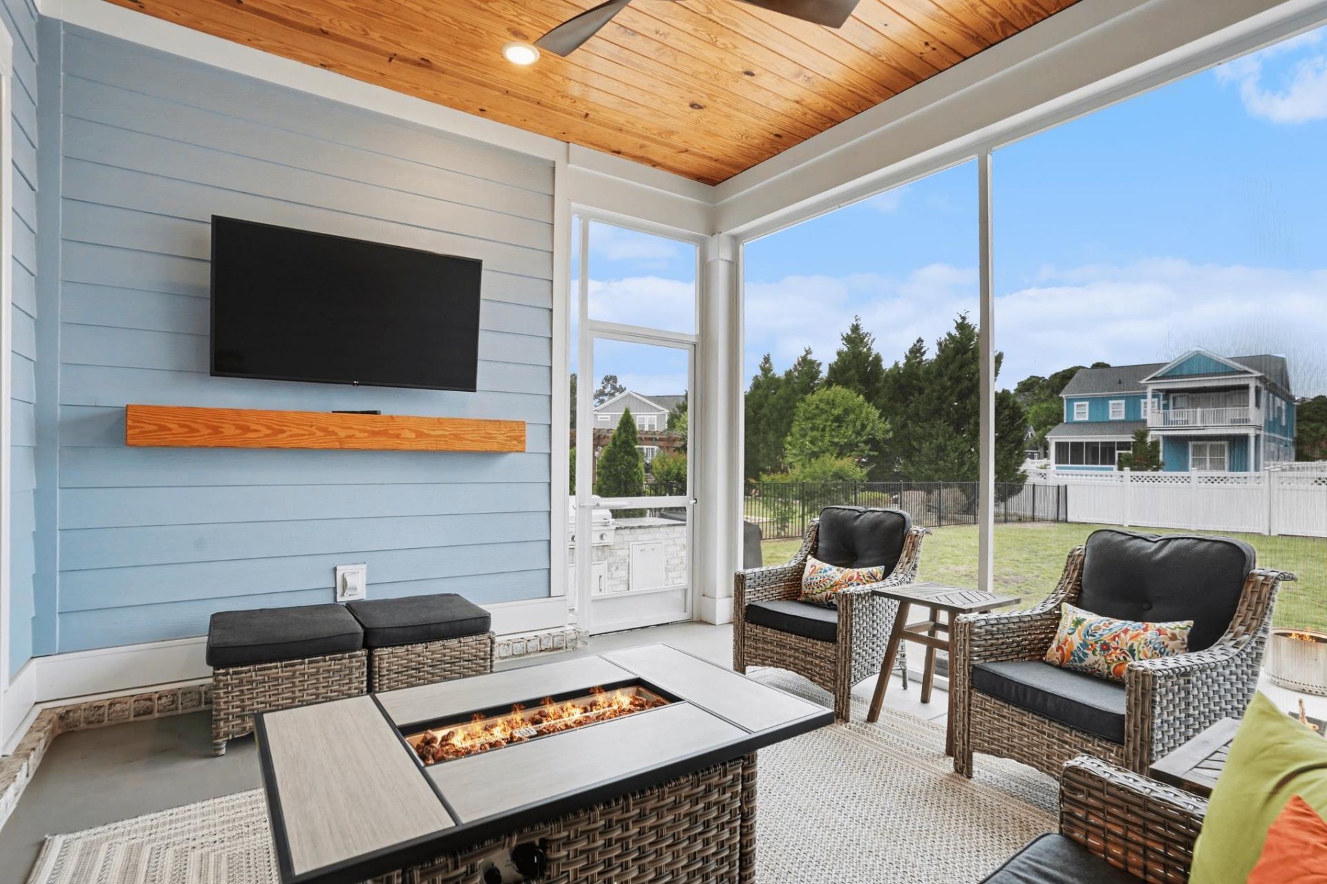 2075 Summer Rose Ln. Photo 47