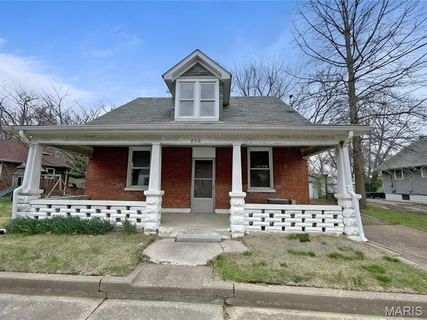 806 N 2nd Street, Belleview, IL 62226