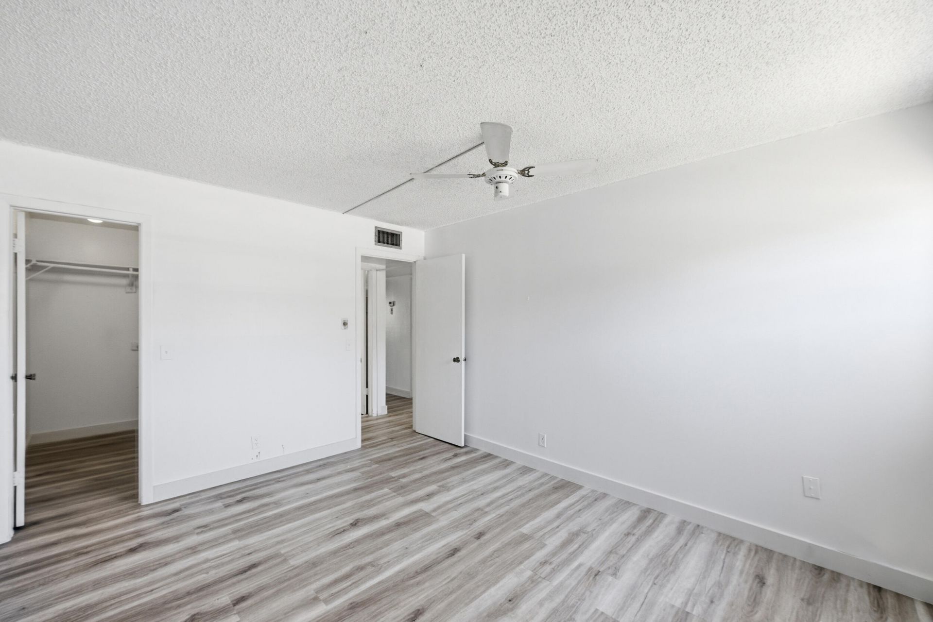 452 Normandy, Unit J, Delray Beach, FL 33484 Photo