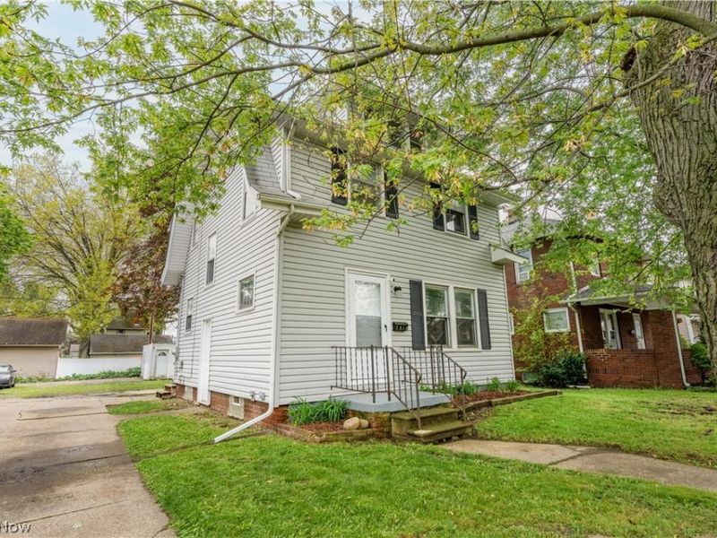 2910 13th Street NW, Canton, OH 44708 Photo 2