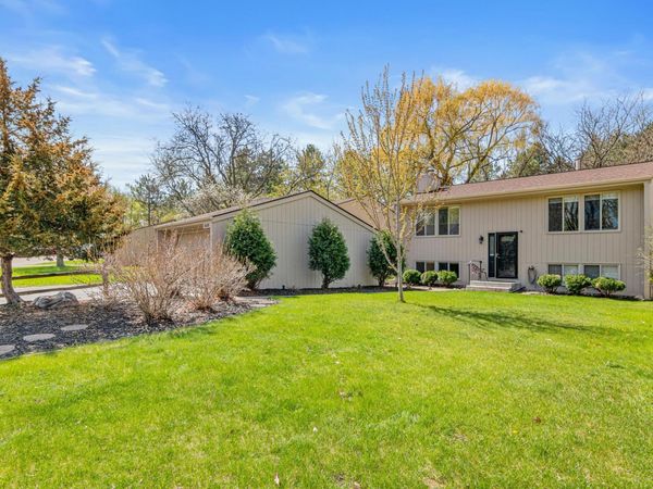 16135 15th Avenue N, Plymouth, MN 55447
