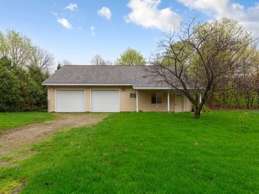 918 Reed Street N, Waterville, MN 56096