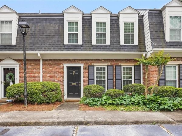 25 Independence Place NW, Atlanta, GA 30318