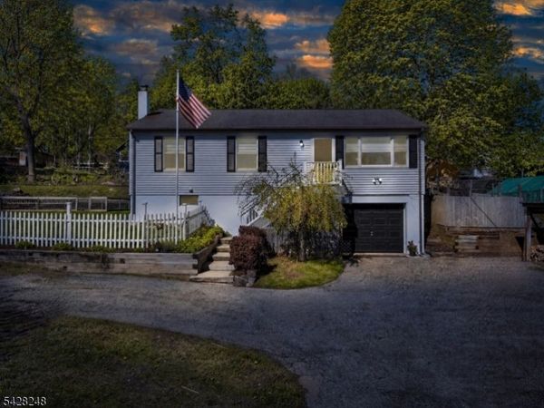 709 Canistear Rd, Vernon, NJ 07422