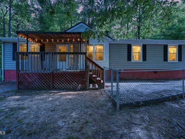 117 Wb Yeats Drive, Johnson City, TN 37604