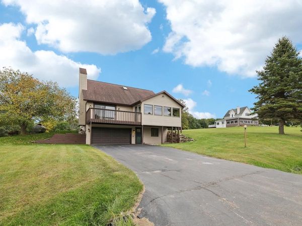 S1210 Remington Drive, La Valle, WI 53941