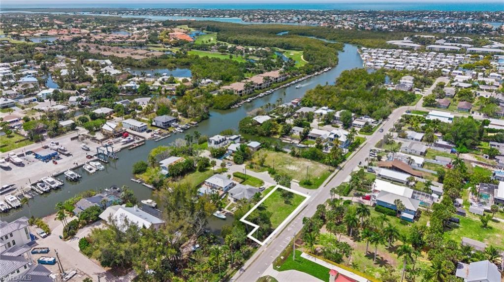 Orange St , Naples, FL 34112 Photo