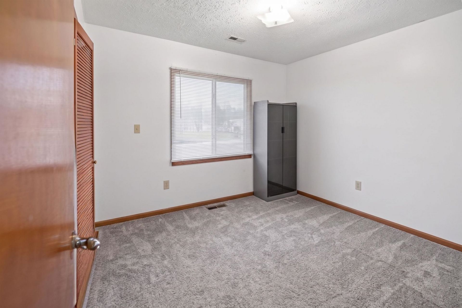 887 Pinner Pl.  Photo 20