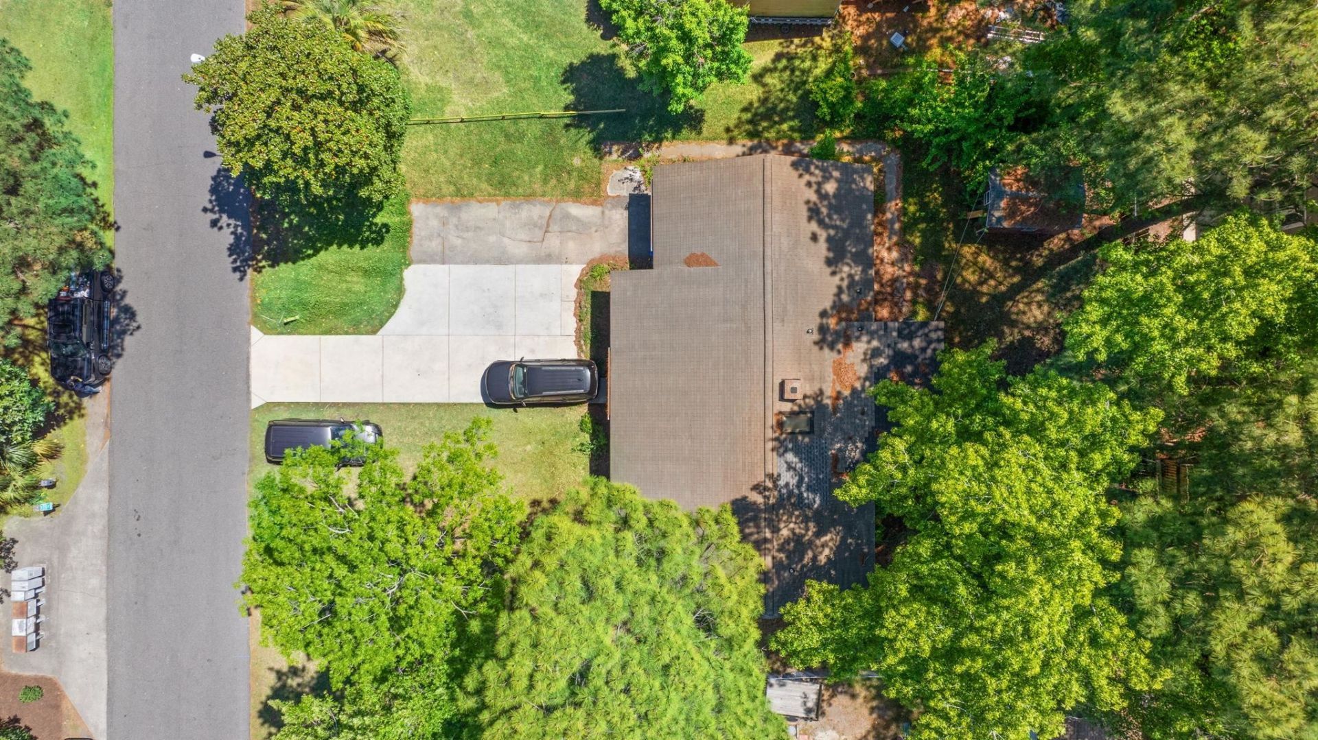 887 Pinner Pl.  Photo 24