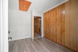 887 Pinner Pl.  photo 4