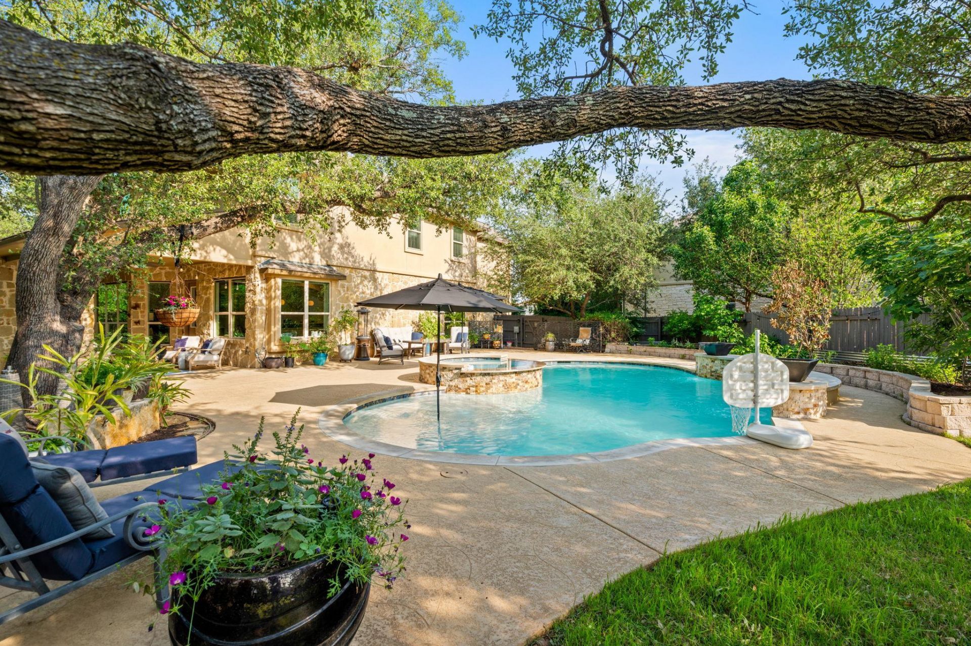 300 Apache Dr, Cedar Park, TX 78613 Main Photo