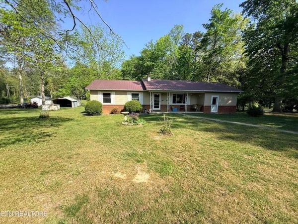 1200 Banner Springs Rd, Jamestown, TN