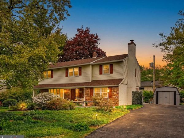 1541 CHALK AVENUE , BLUE BELL, PA 19422