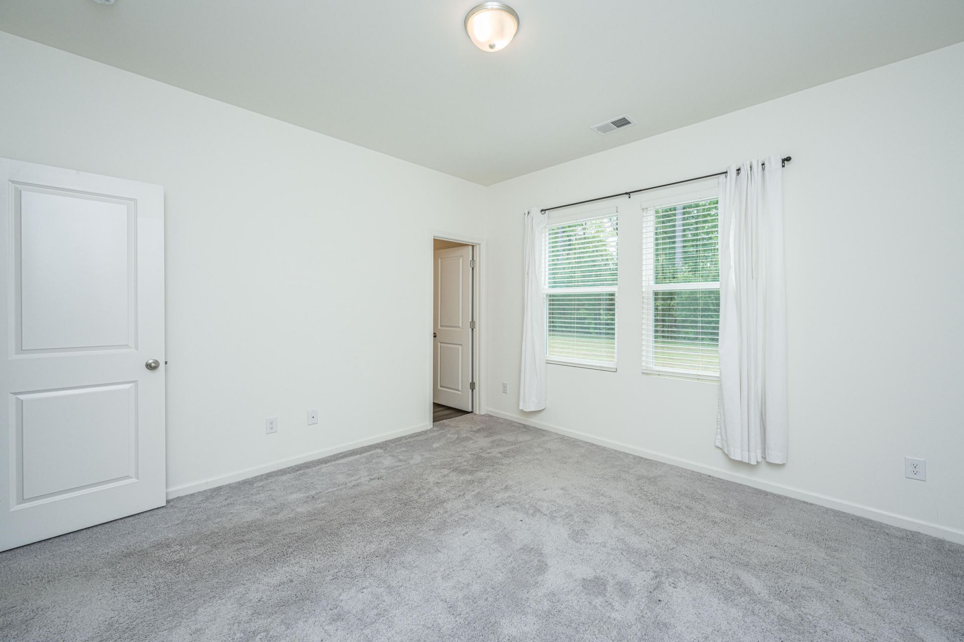 309 Sedona Drive Photo 15