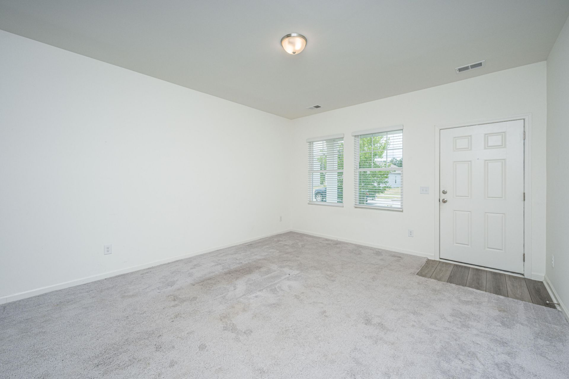 309 Sedona Drive Photo 4