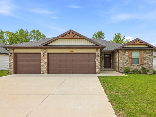 204 E Rosalie Street , Strafford, MO 65757