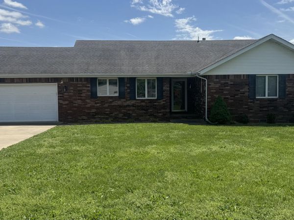 417 Schulz Avenue , Monett, MO 65708