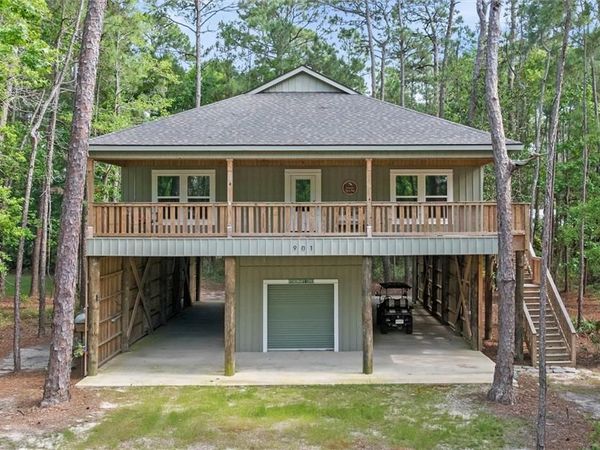 901 La Fayette Place , Dauphin Island, AL 36528