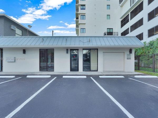 24 NE 1st Ave , Unit 101, Dania Beach, FL 33004