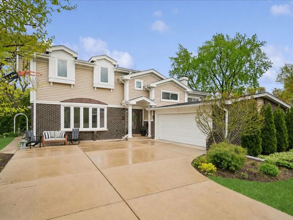 Arlington Heights, IL 60004