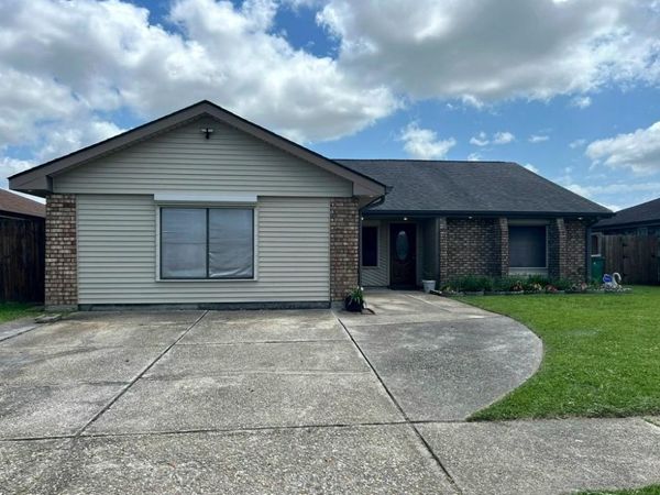 1605 ARMAGH Drive , Marrero, LA 70072