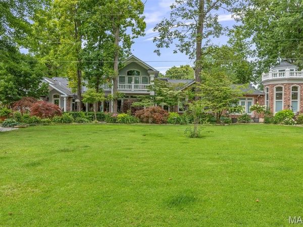 556 Oak Terrace Drive , Farmington, MO 63640