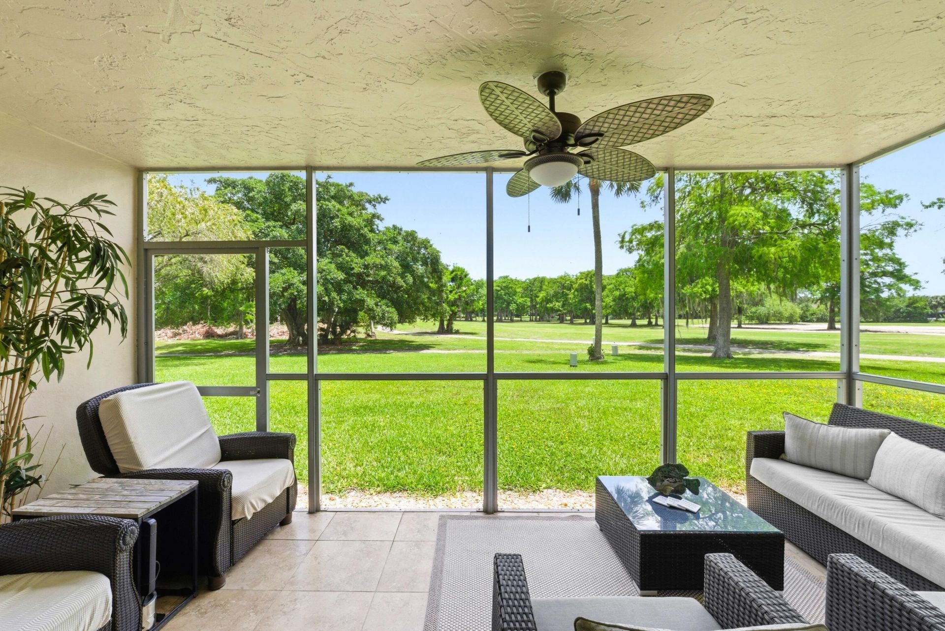 3800 Oaks Clubhouse Drive, Unit 106, Pompano Beach, FL 33069 Photo