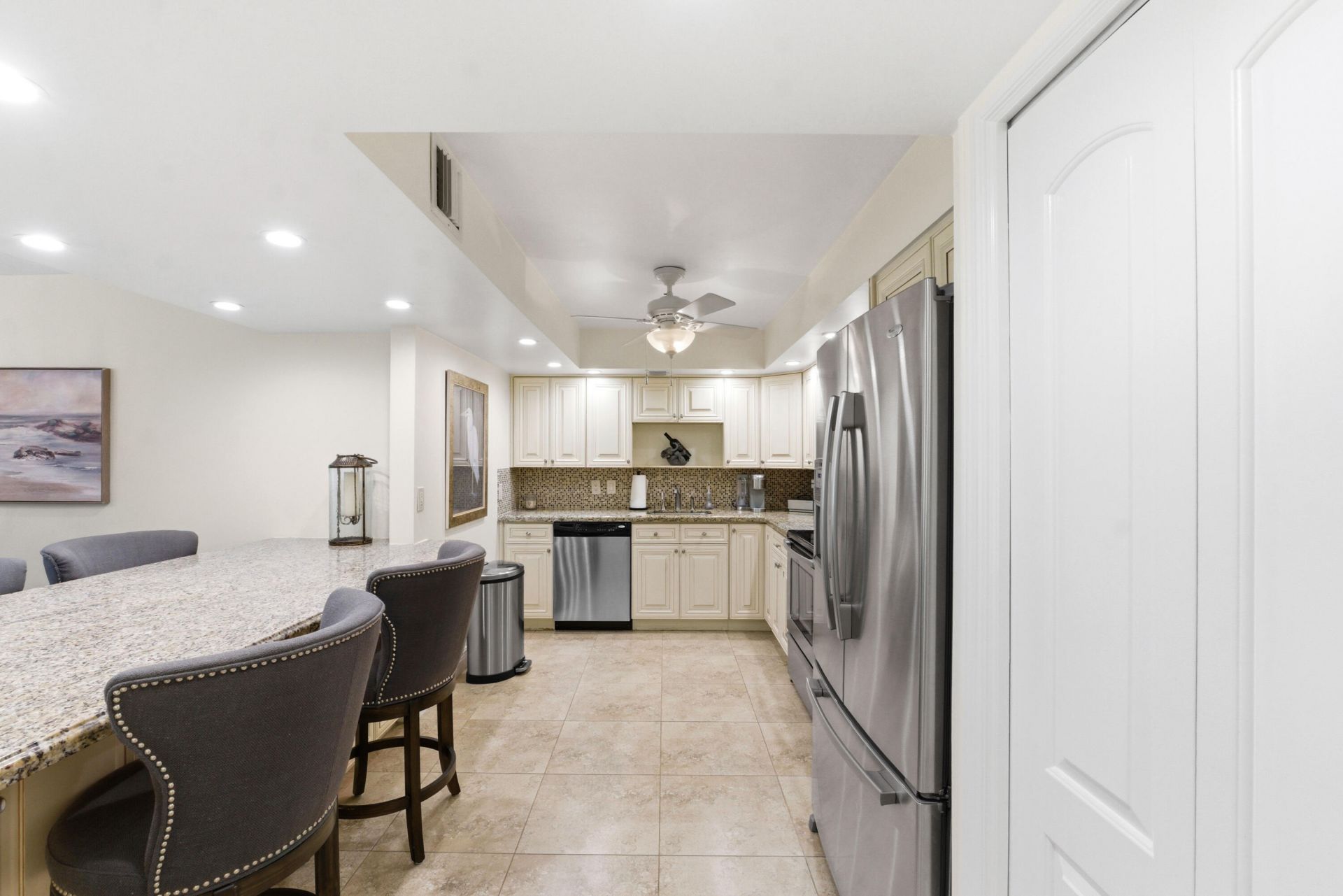 3800 Oaks Clubhouse Drive, Unit 106, Pompano Beach, FL 33069 Photo