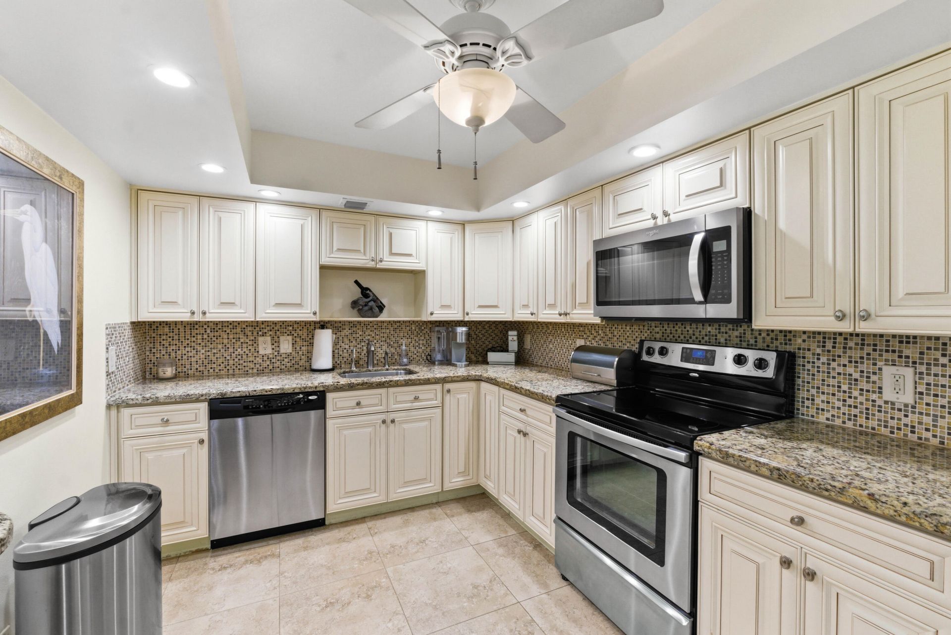 3800 Oaks Clubhouse Drive, Unit 106, Pompano Beach, FL 33069 Photo