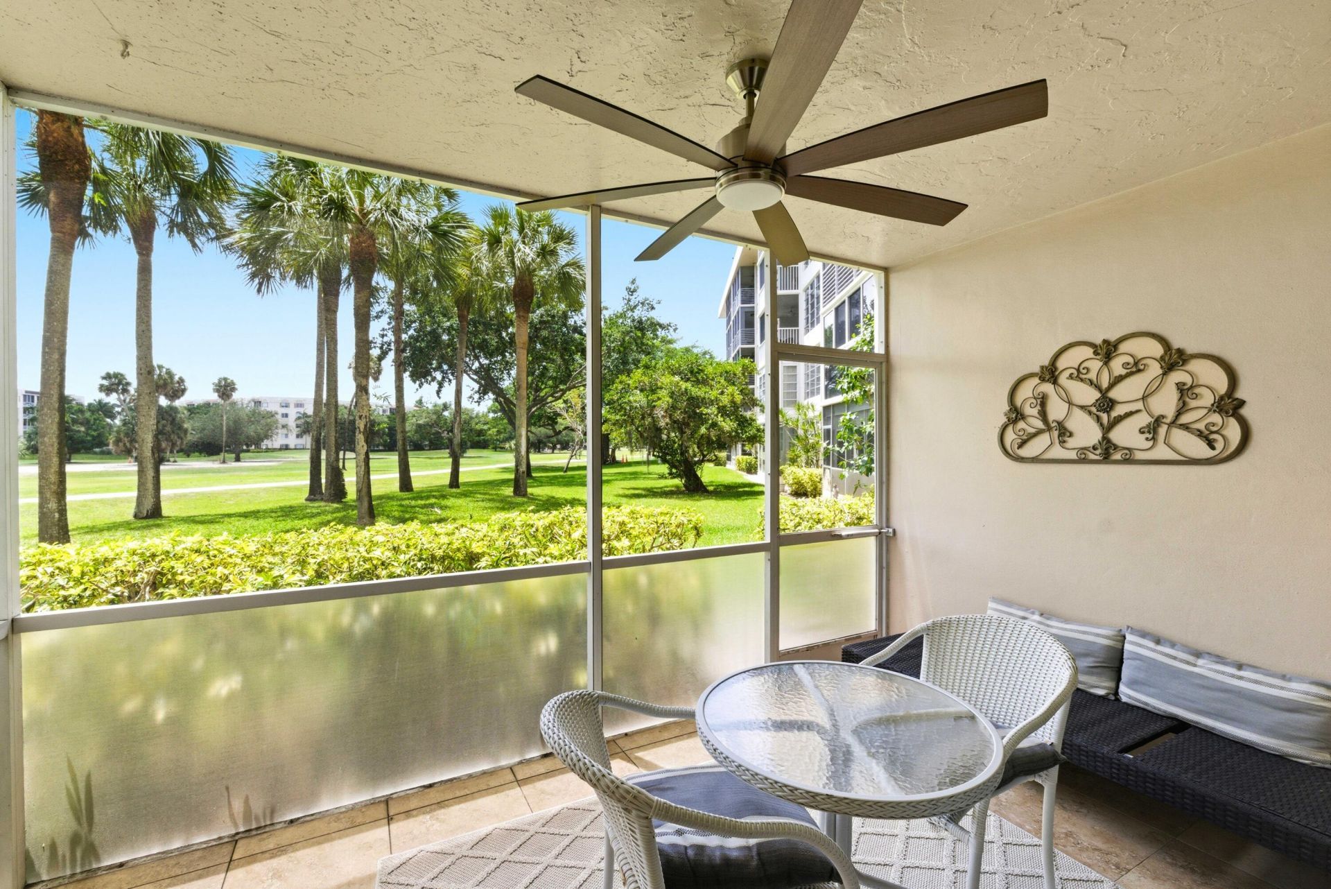 3800 Oaks Clubhouse Drive, Unit 106, Pompano Beach, FL 33069 Photo