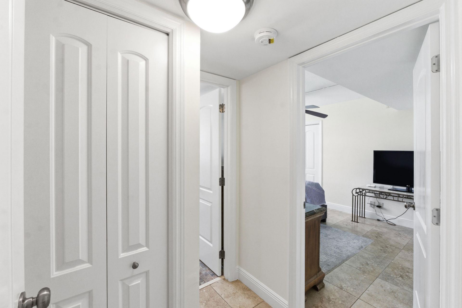 3800 Oaks Clubhouse Drive, Unit 106, Pompano Beach, FL 33069 Photo