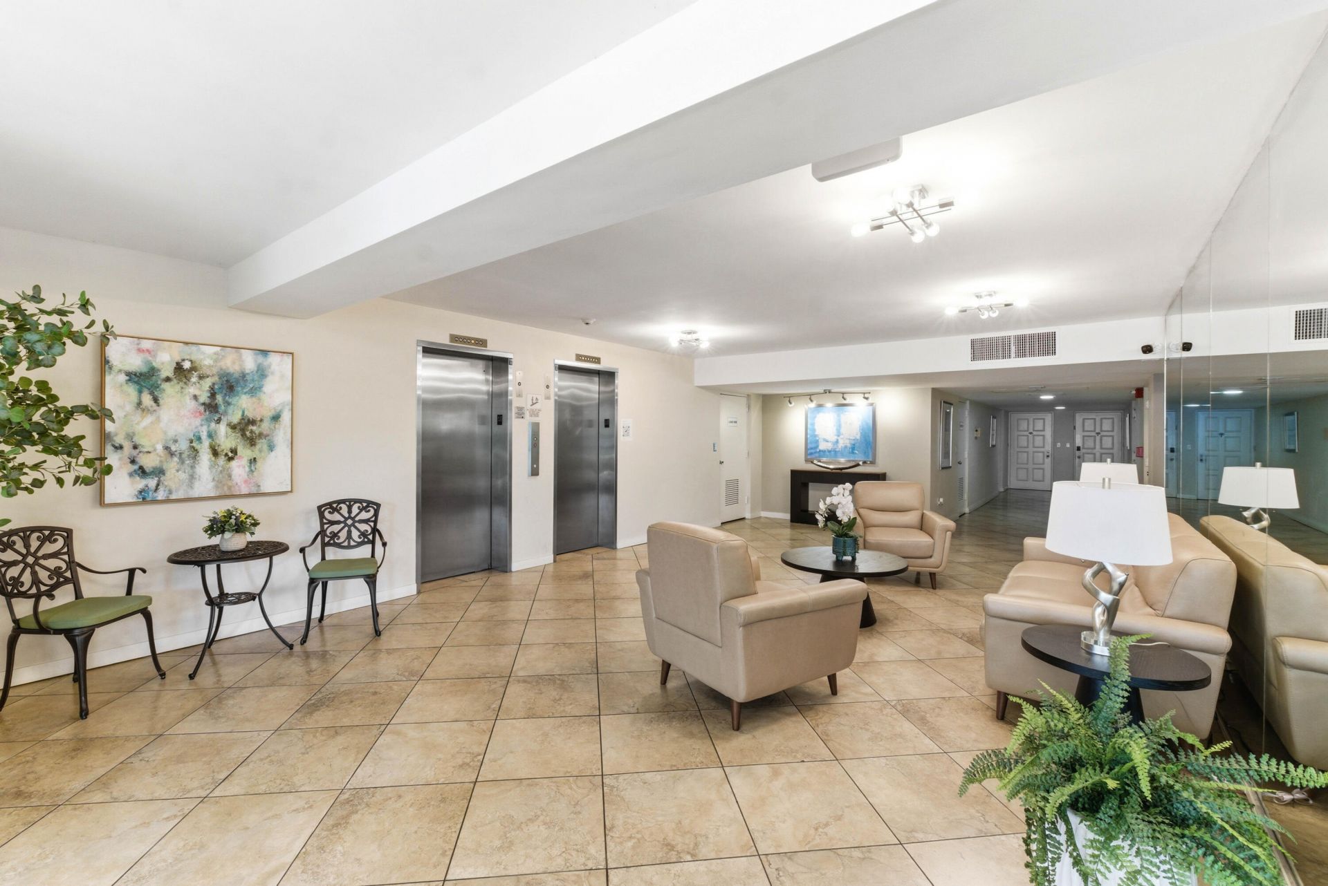 3800 Oaks Clubhouse Drive, Unit 106, Pompano Beach, FL 33069 Photo