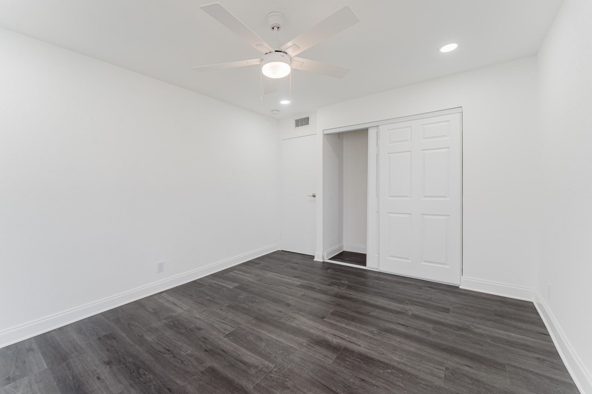 233 Brittany F, Delray Beach, FL 33446 Photo