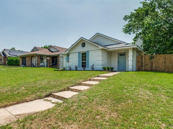 7164 Fire Hill Drive, Fort Worth, TX 76137
