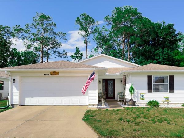 32676 OAK PARK DRIVE , LEESBURG, FL 34748