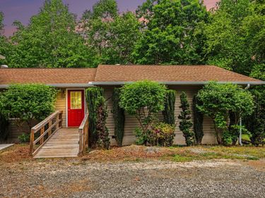 207 Oakland Drive, Apex, NC 27539