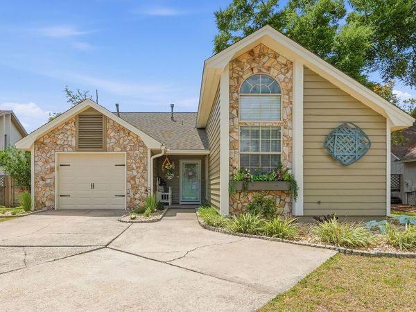 1609 E Mariah Way, Fort Walton Beach, FL 32547