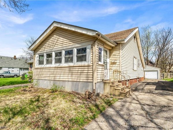 1401 E 219th Street , Euclid, OH 44117