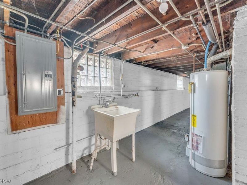 1401 E 219th Street, Euclid, OH 44117 Photo 24