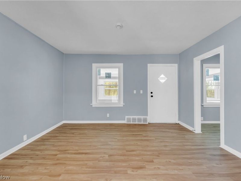 1401 E 219th Street, Euclid, OH 44117 Photo 5