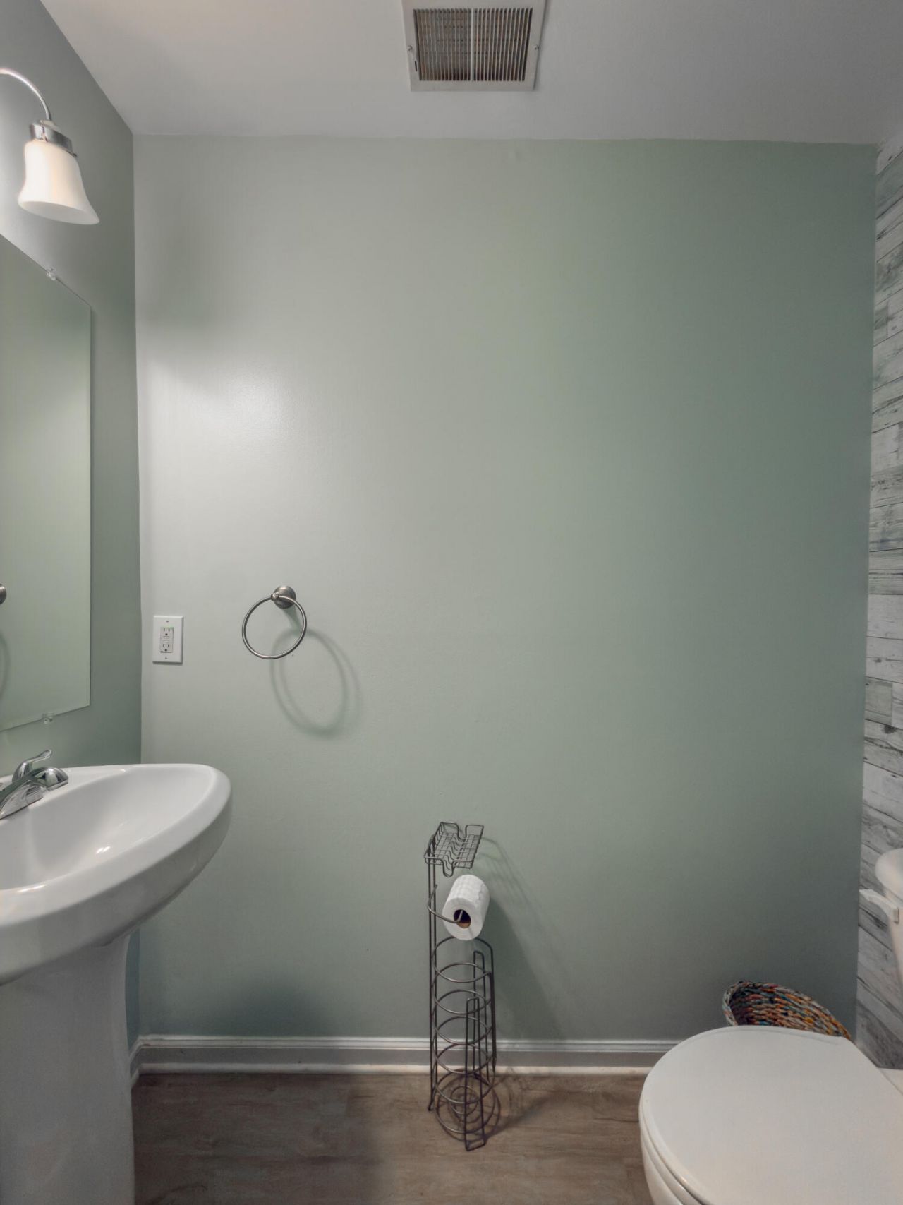 127 Towering Pine Drive Photo 10